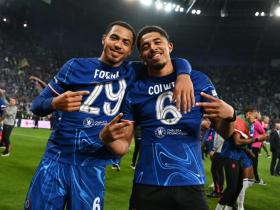 切尔西球员科尔威尔收获乐高模型奖励