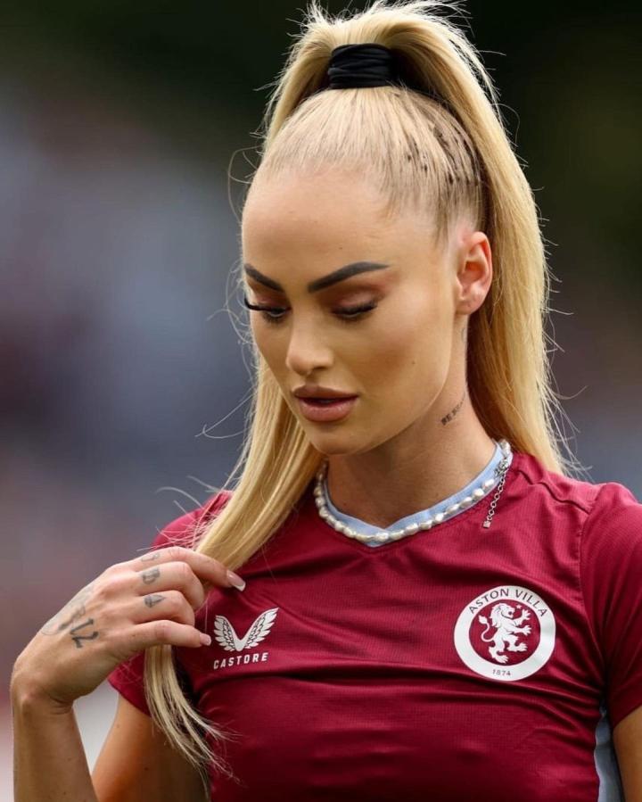 积极备战阿斯顿维拉女足艾丽莎莱曼晒照明天是比赛日