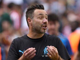 AC米兰或将聘请马赛主帅德泽尔比接替孔塞桑