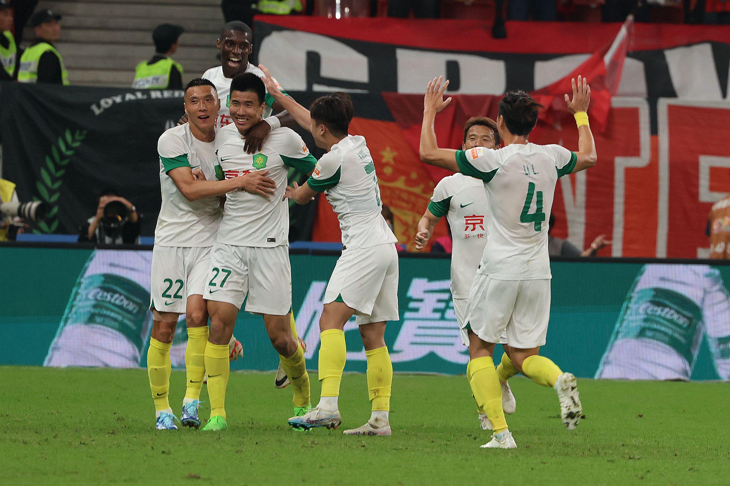 图集丨上海海港主场1比2憾负北京国安,夺冠悬念留到下轮