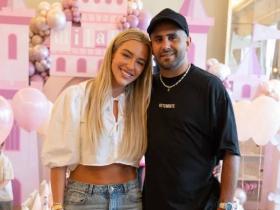 马赫雷斯妻子泰勒-沃德谈论在沙特的生活