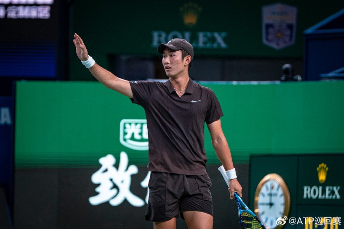 商竣程2-0击败卡恰诺夫挺进上海大师赛第三轮，成中国军团独苗