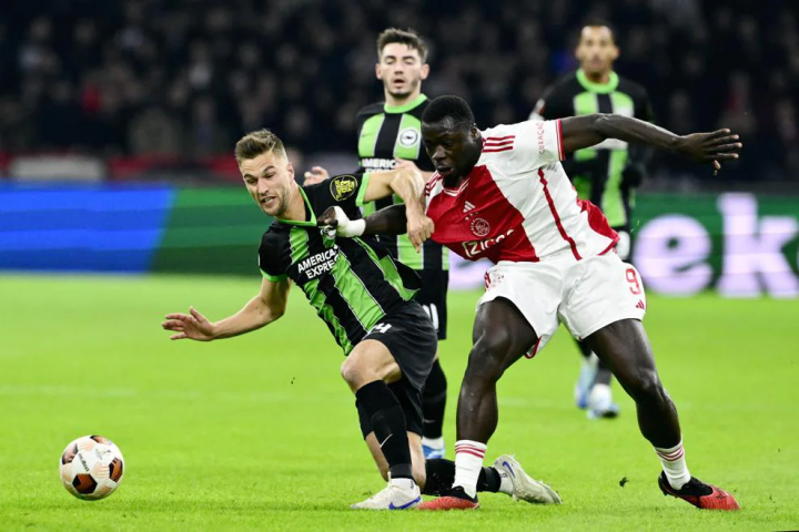 阿贾克斯对阵英球队6连败,8年来首次欧战小组赛前4场不胜|阿贾克斯|布