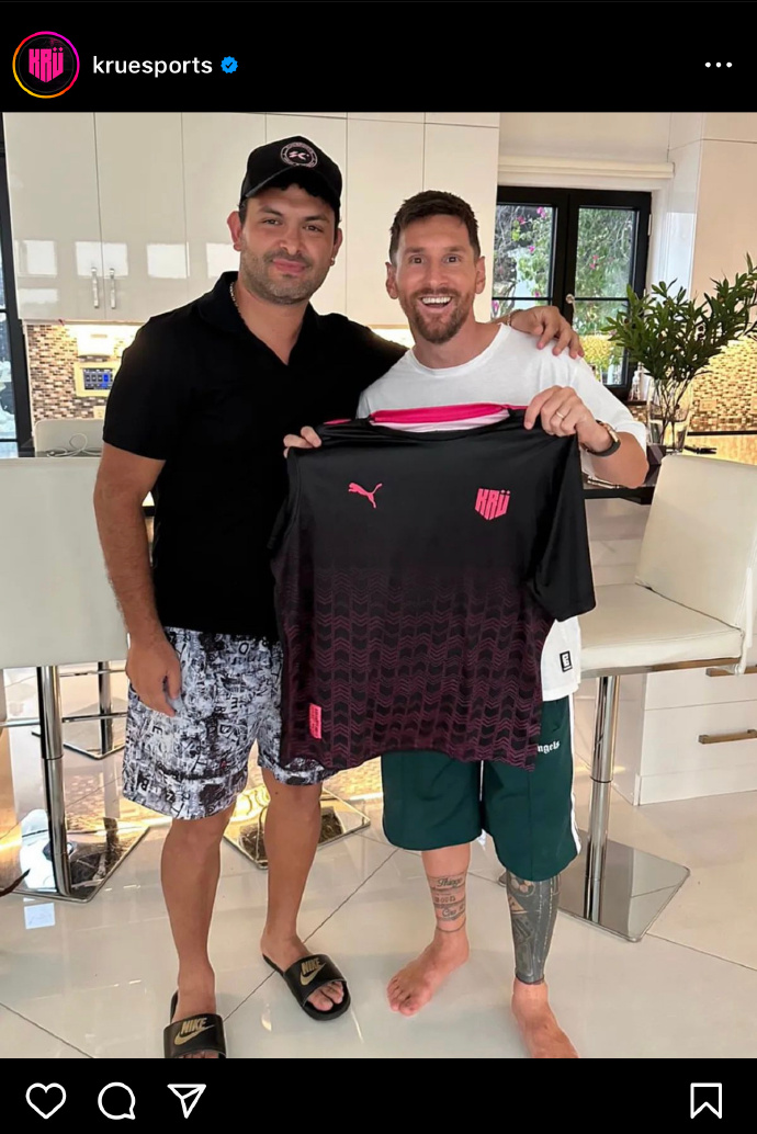 阿圭罗ins宣布我们一起玩梅西加盟阿圭罗的