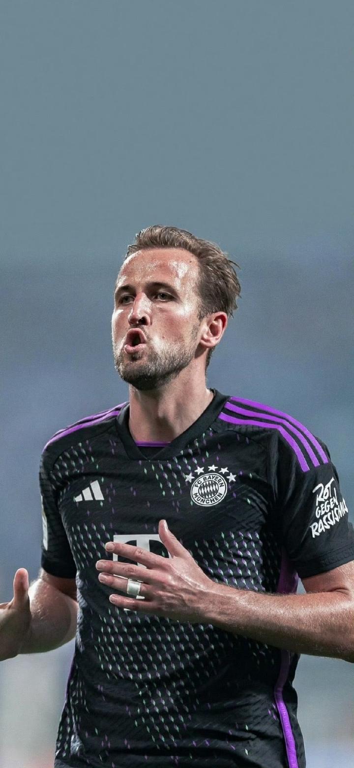 足球壁纸 | 哈里凯恩 为拜仁出战15场,直接制.