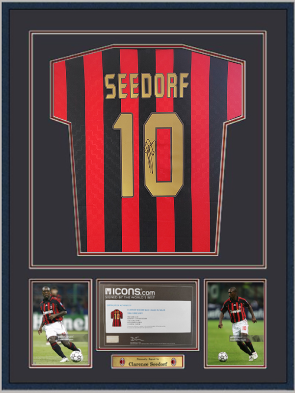 更有懂球的老球迷,独爱西多夫这一款,他是中场的黏合剂,也是进攻引擎