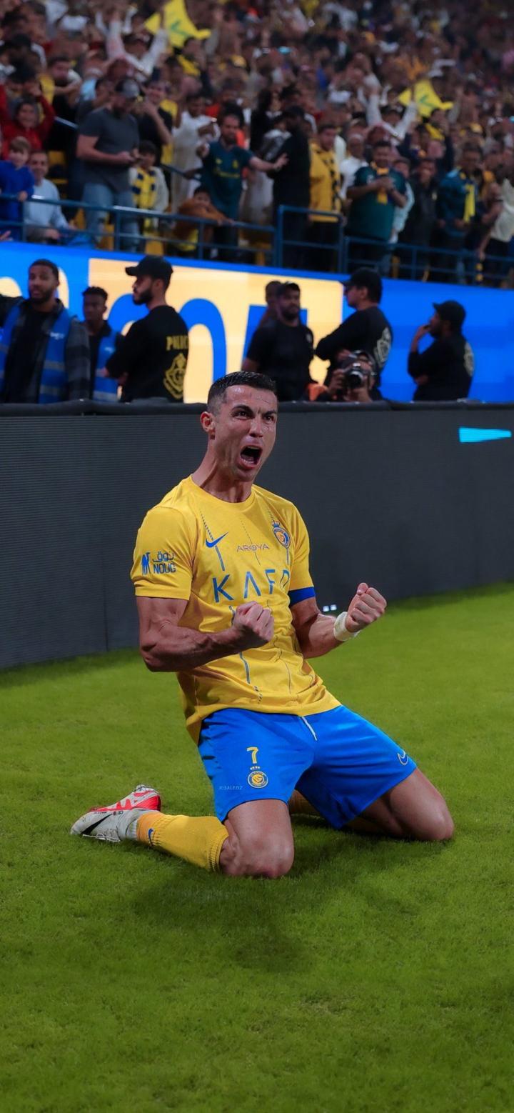 我要用尽全力只为再次站上顶峰c罗梅开二度超