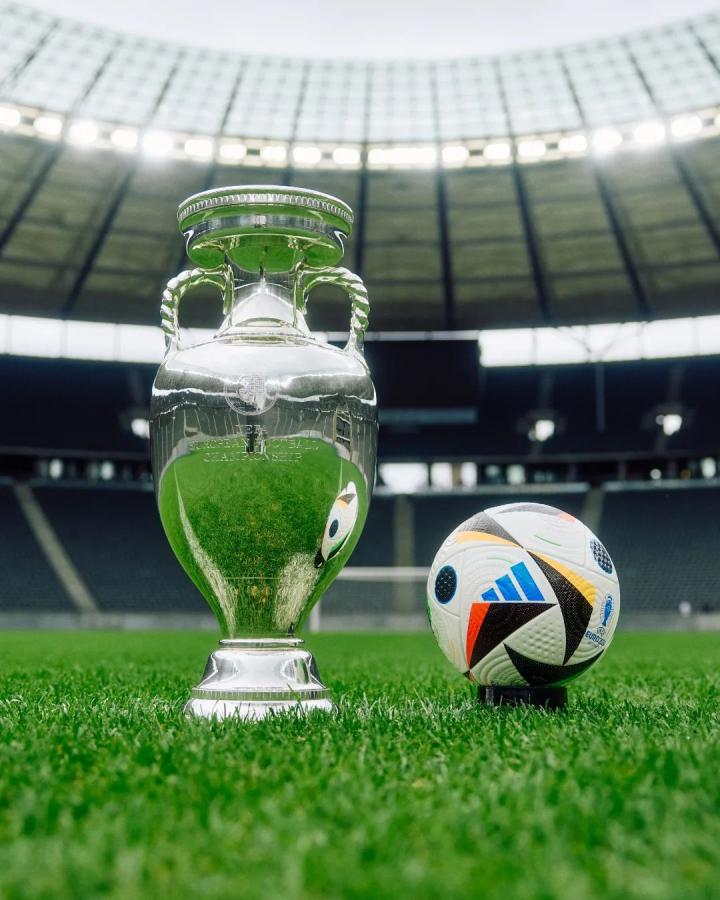 2024年欧洲杯官方比赛用球来袭你们喜欢吗