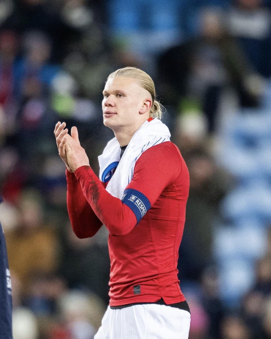 哈兰德很遗憾无法参加明天的比赛我正在争取尽快复出