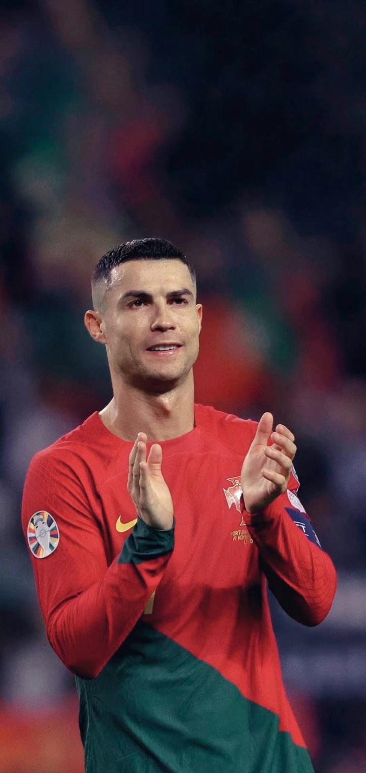 c罗国家队高清壁纸[就压着打]|葡萄牙|c罗|懂球帝