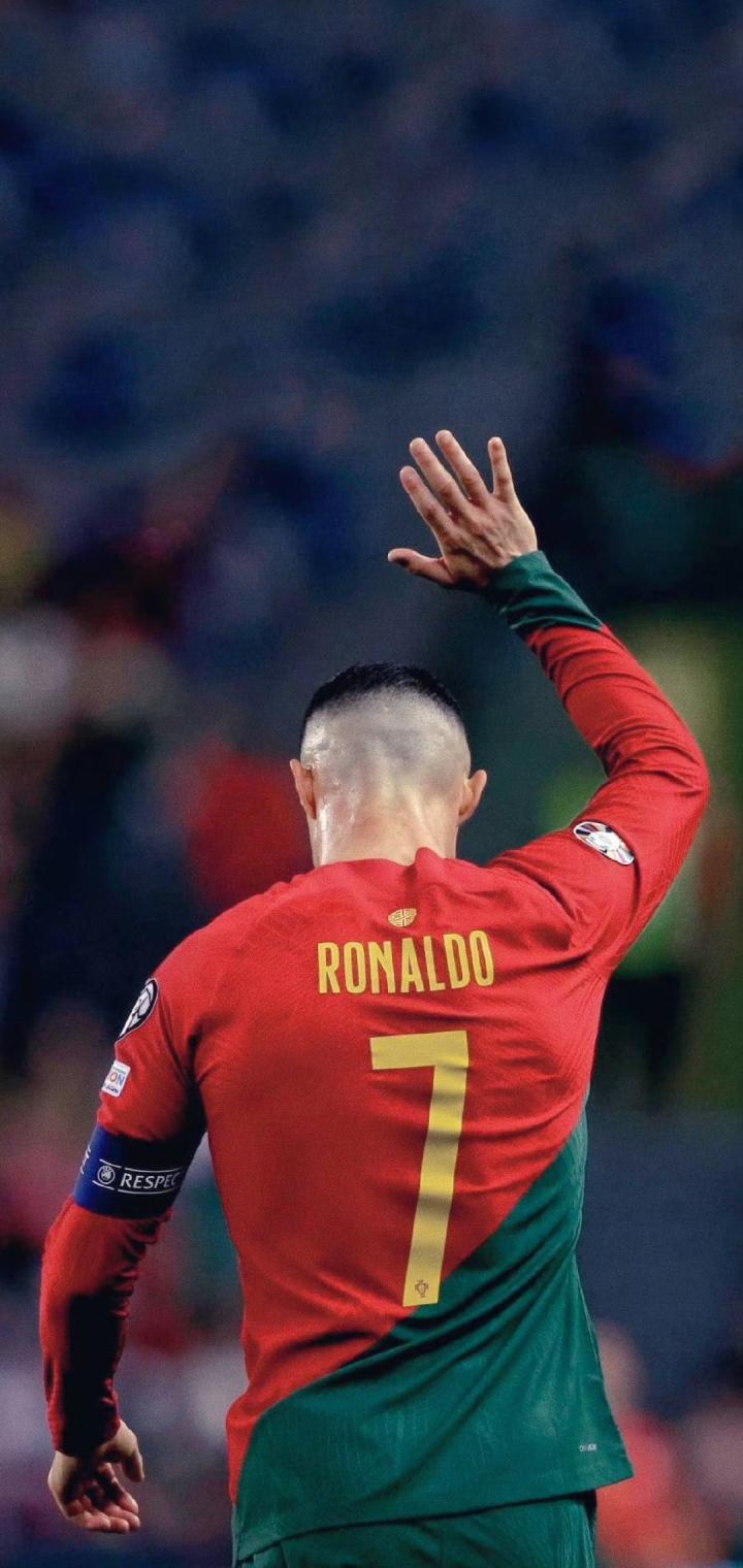 c罗国家队高清壁纸就压着打
