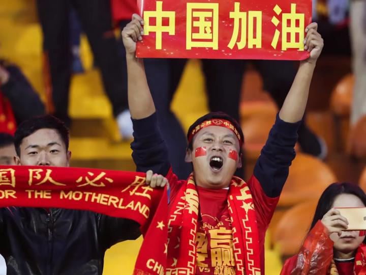 中国足球不行,怪谁?怪谁都不能怪球迷!|中国|懂球帝