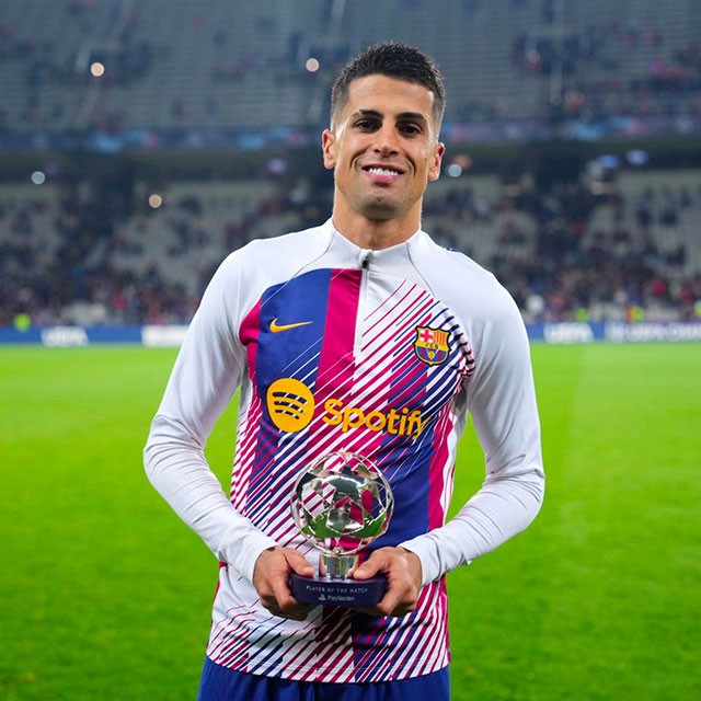 坎塞洛我的腿后腱有点负荷过度但肯定能出战和马竞的比赛