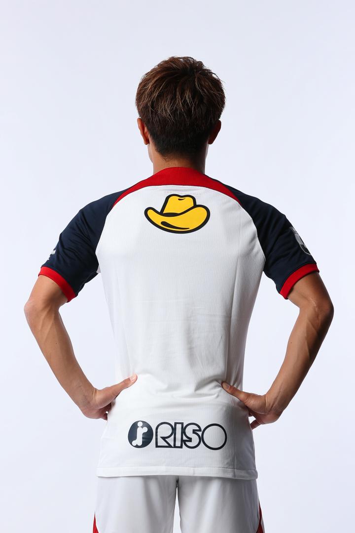 鹿岛鹿角发布2024赛季全新球衣