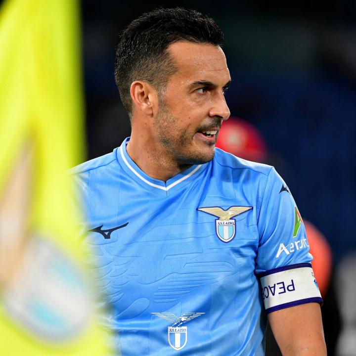 佩德罗第一次戴上拉齐奥队长袖标