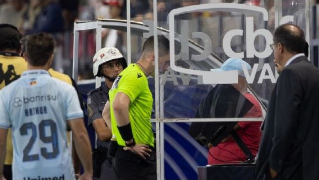 巴西足协官方：获FIFA批准，将发布未经裁判审核的VAR判罚音频