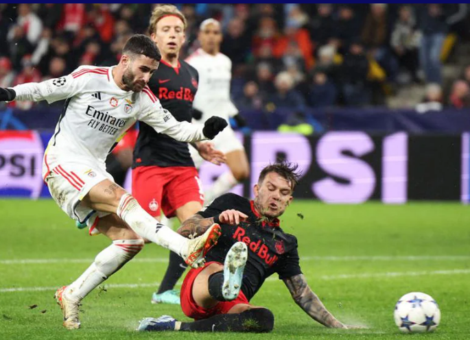 赛3主场皆败,本菲卡连续5场最后一轮取胜|本菲卡|萨尔茨堡红牛|懂球帝