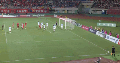 半场：重庆铜梁龙2-0佛山南狮，向余望破门，莱昂纳多-席尔瓦首球