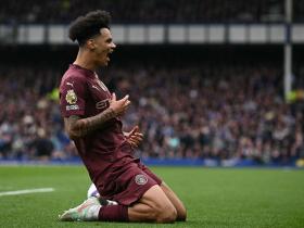 曼城客场2-0战胜埃弗顿 英超联赛精彩回顾