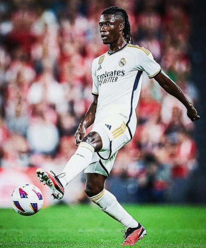 皇马中场四亿妄为组合十二边形战士卡马文加