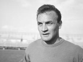 意大利足球传奇贾科莫-洛西去世，享年88岁