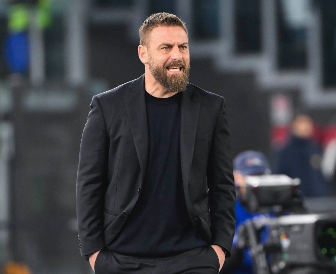 德罗西谈卢卡库顶牛对手:喜欢球员捍卫队友,但4-0时需聪明