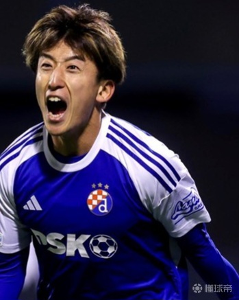 萨格勒布迪纳摩在欧协联淘汰赛附加赛的次回合比赛中