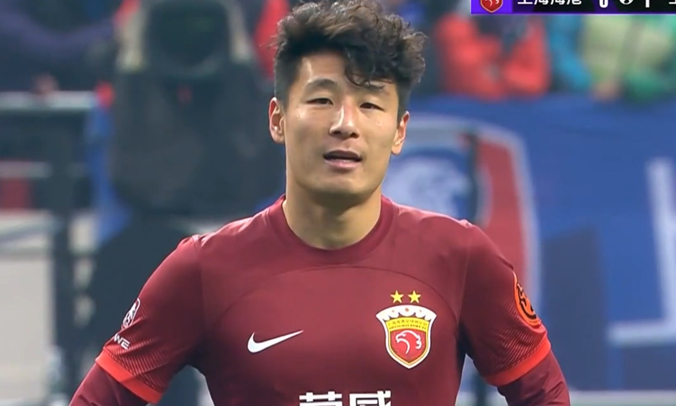 每日新报武磊仍未走出低迷但他在国足作用找不到替代者