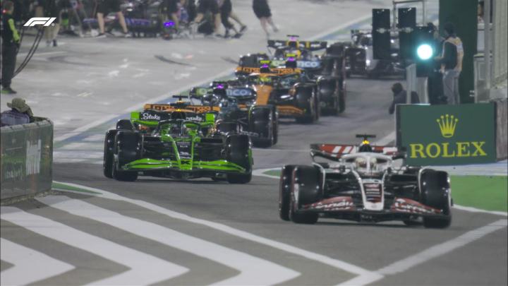 f1巴林大奖赛排位赛:维斯塔潘夺杆位,乐扣第2,周冠宇第17