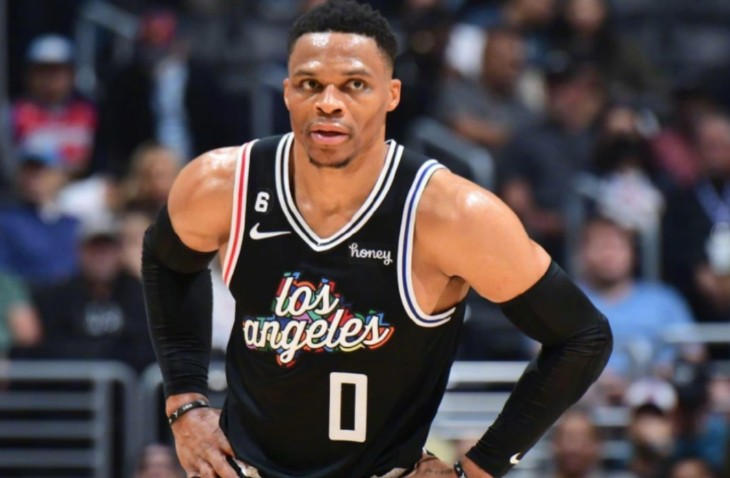 泰伦卢还不知威少具体复出时间表也不确定他是否做手术