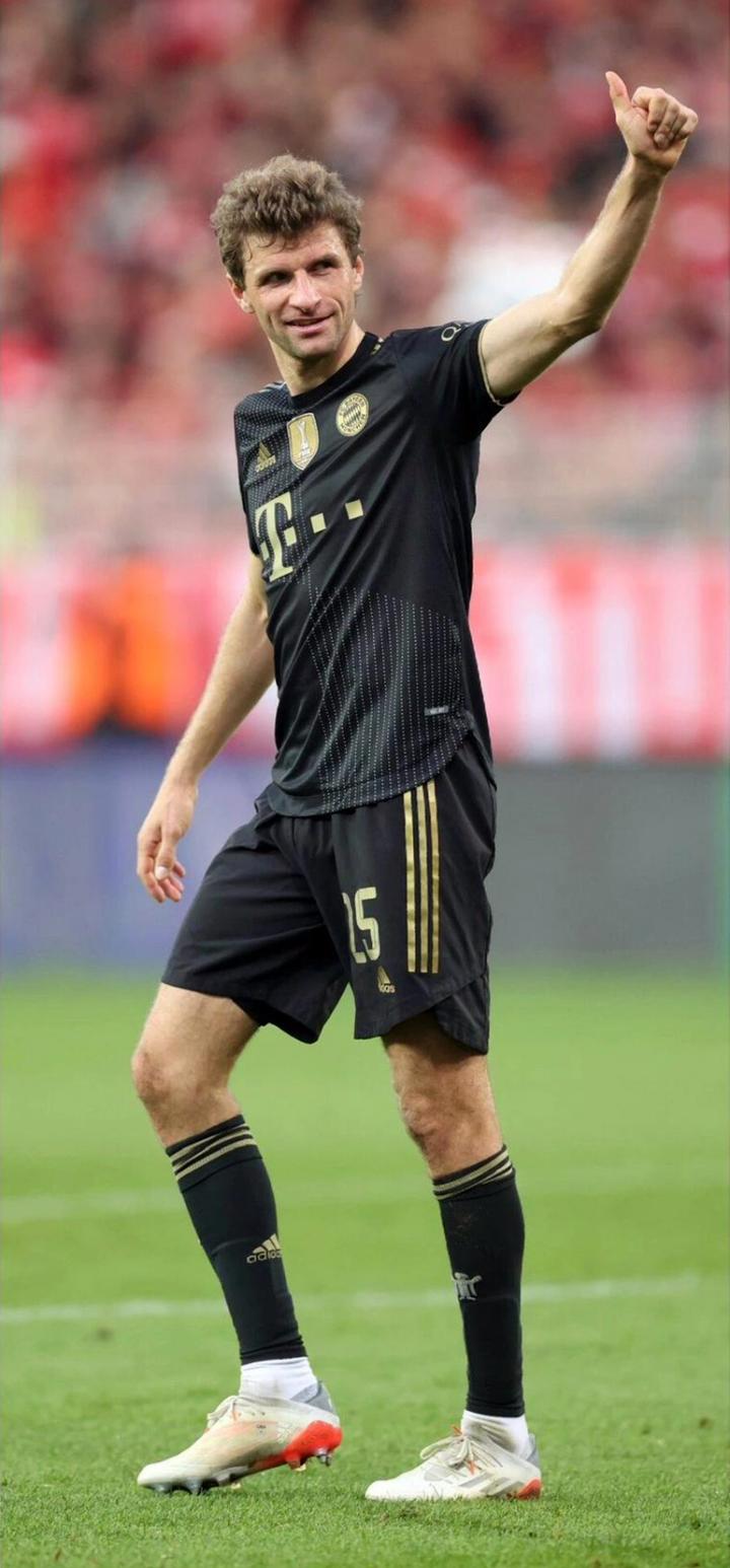 【每日足球帅图】穆勒帅气手机壁纸精选|德国|拜仁慕尼黑|托马斯-穆勒