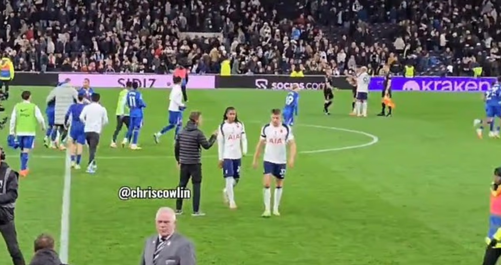 唇语专家解读：斯彭斯离场前对弗兰克说道“我不干了”