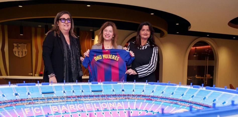 世体：巴萨与联合国妇女署合作，通过体育促进巴拿马性别平等