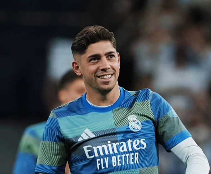 科贝记者：巴尔韦德右腿内收肌不适，明天将接受检查