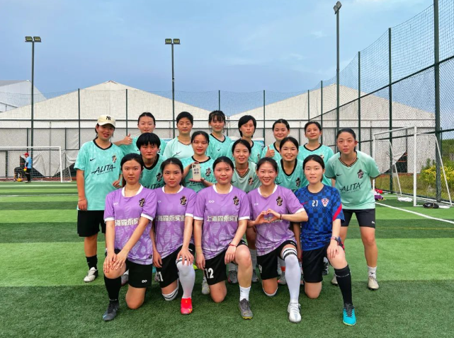 保定女生足球（保定女子足球队） 保定女生足球（保定女子足球队）《保定女足俱乐部》 足球资讯