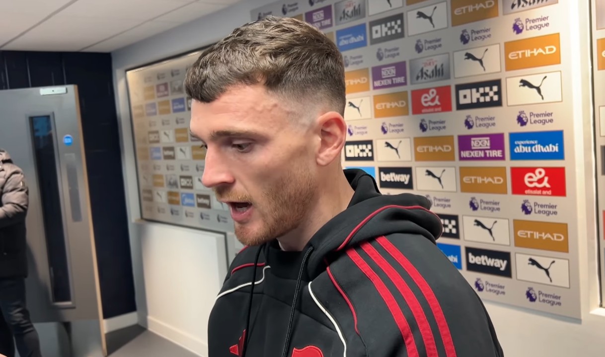 罗伯逊：0-3输球当然很失望，但现在这支曼城能击败任何球队