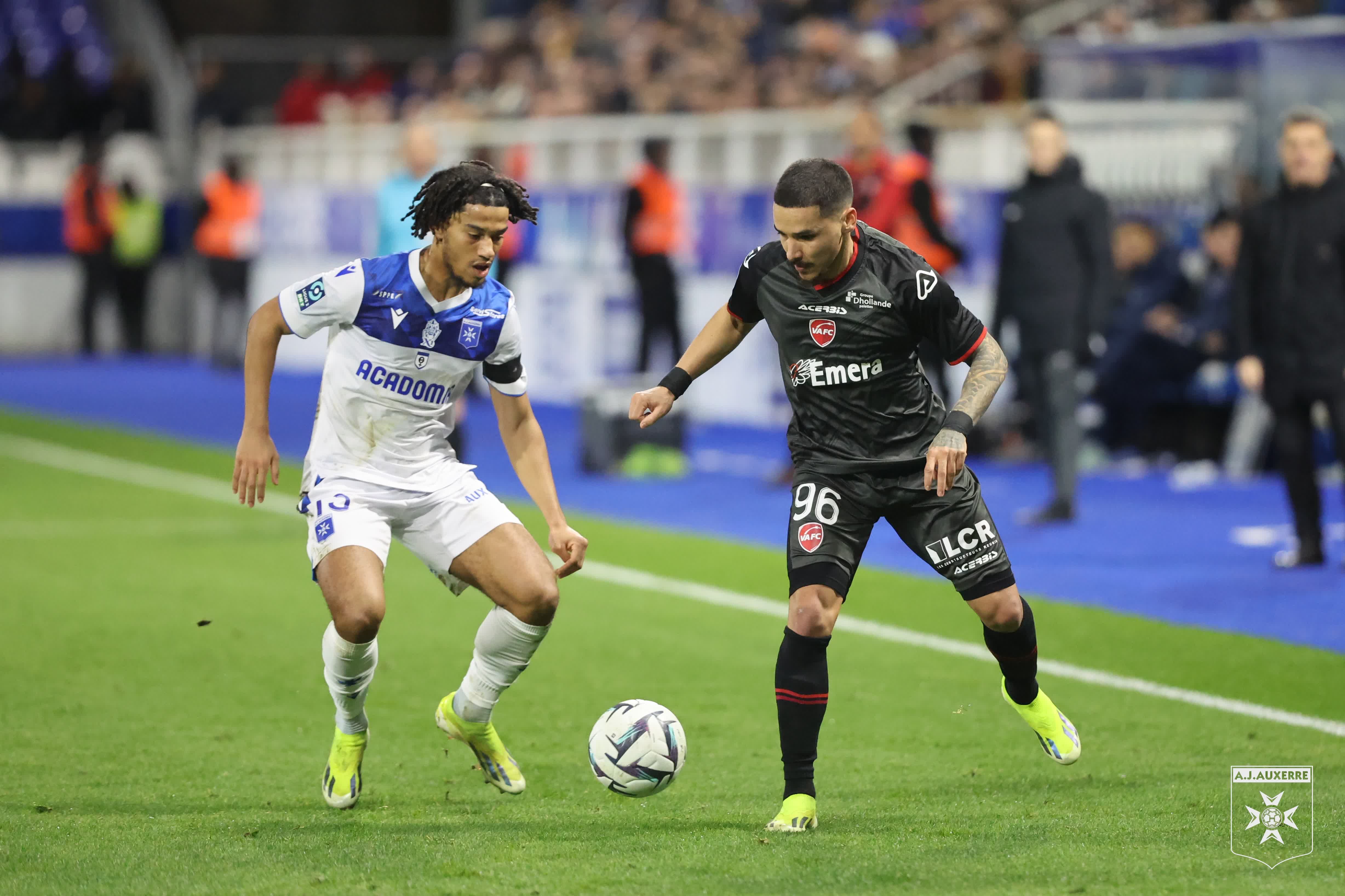 联赛前瞻宿敌之战披荆斩棘