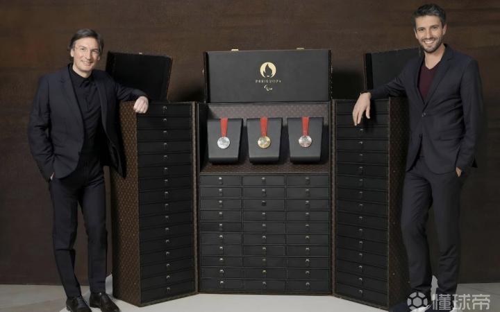 精美绝伦，LV为巴黎奥运会定制了奖牌箱和火炬箱