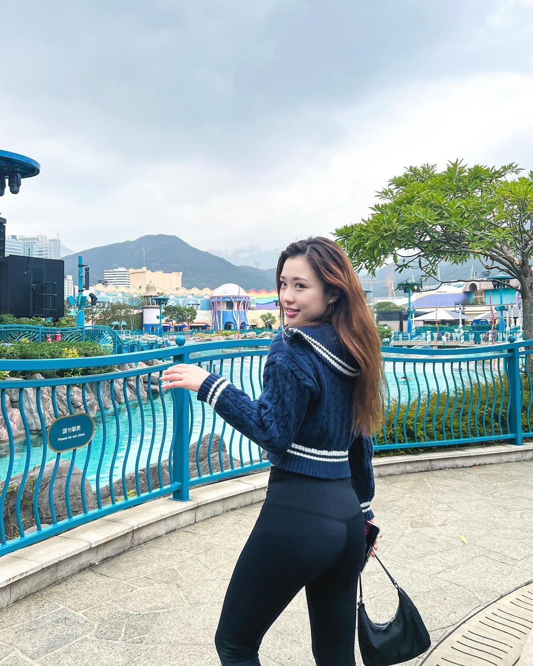 恋情石锤?特鲁姆普亮相香港挑战赛,绯闻女友马晓晴现场观战