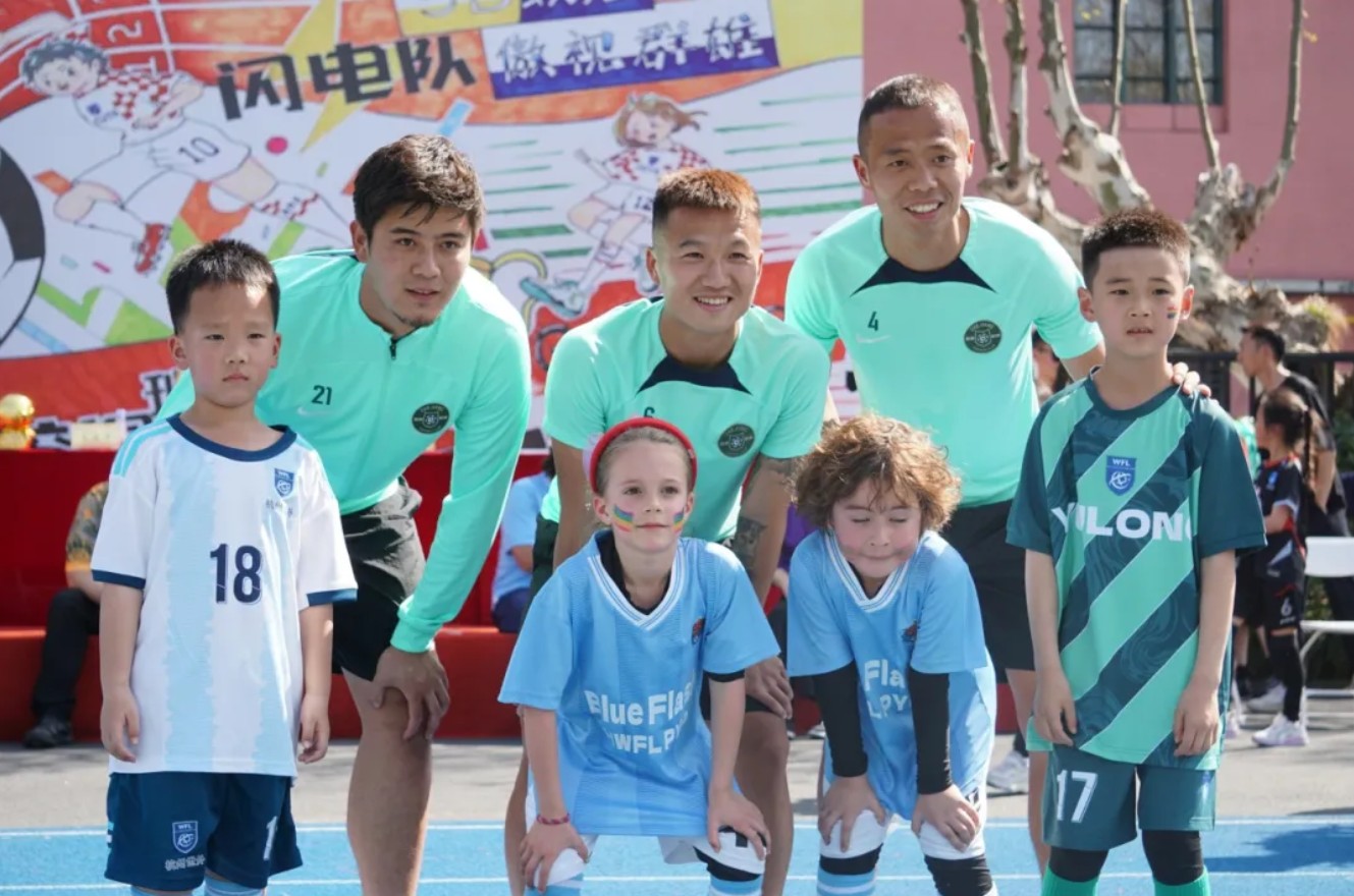 浙江队前往杭州上海世外学校公益行,孙正傲,姚均晟等人出席