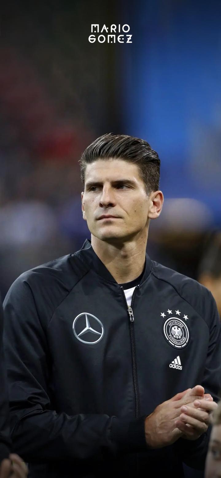 每日足球帅图马里奥戈麦斯帅气手机壁纸精选part1