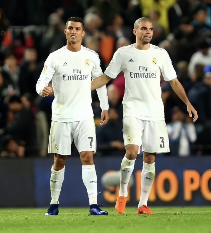 c罗与佩佩这对战友一起并肩战斗了20多年了