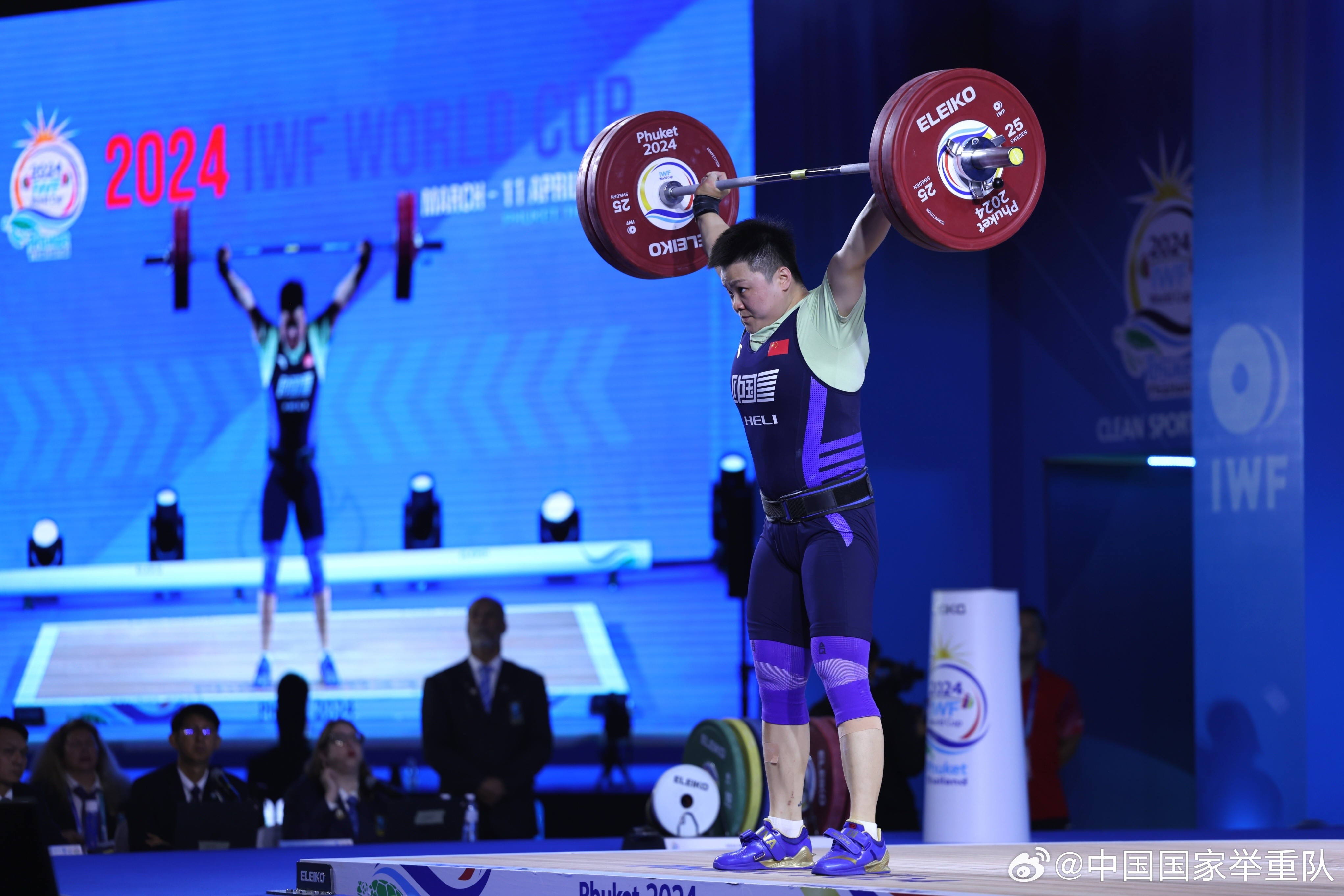 2024泰国举重世界杯中国选手汪周雨收获3枚银牌