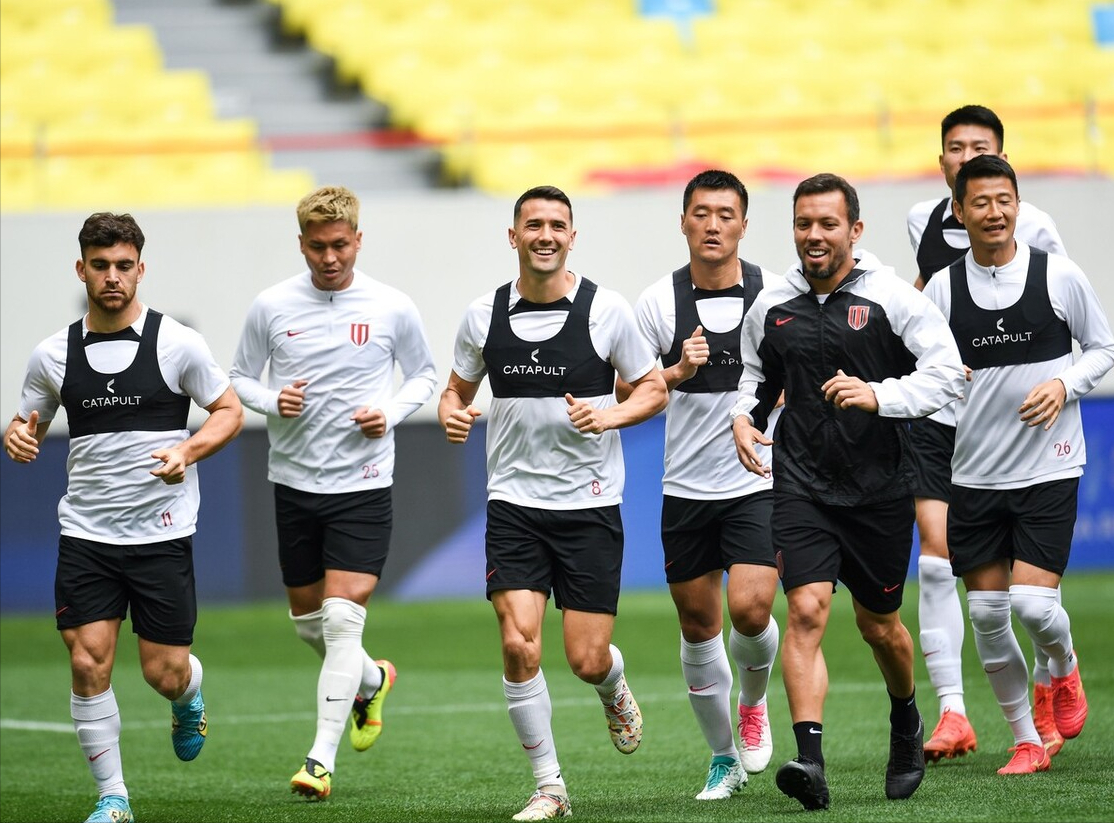 归化周定洋和奥斯卡之后国足能否坐稳亚洲二流