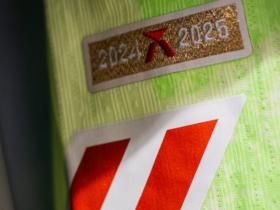 巴萨球衣添金色标志 西甲冠军徽章首次亮相