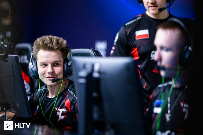 frozen采访希望淘汰赛能在中国观众面前展示faze魔法