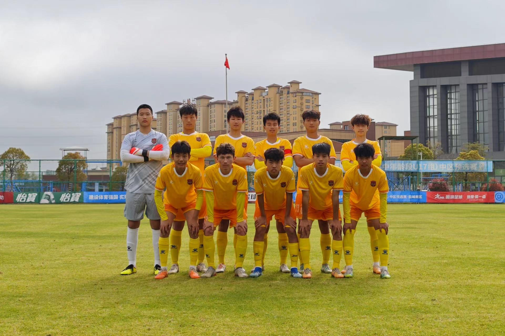 最后一轮,上海嘉定汇龙面对安徽省蚌埠市第三中学.