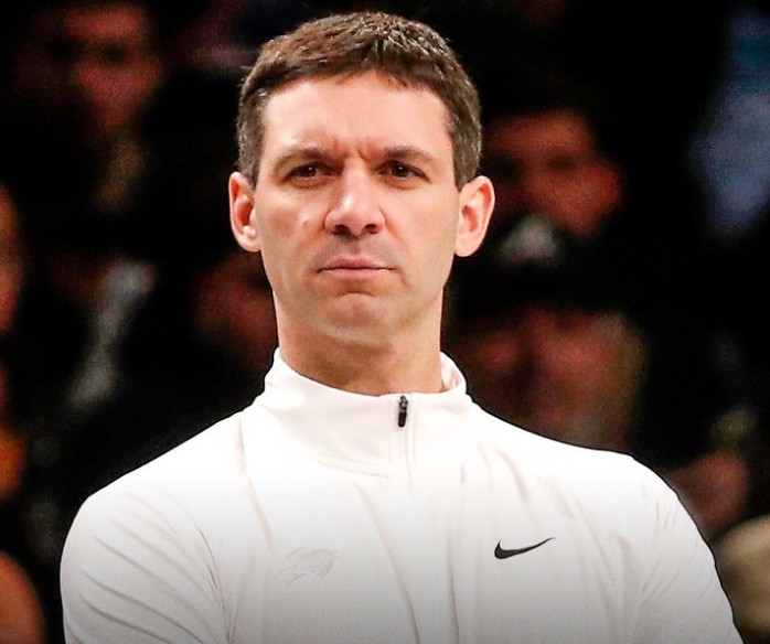 雷霆主教练戴格诺特被美国篮球教练协会评为nba年度最佳教练