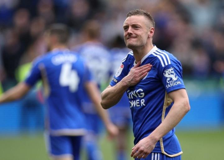 瓦尔迪:还没有准备好退役;球队下一个目标是英冠100分