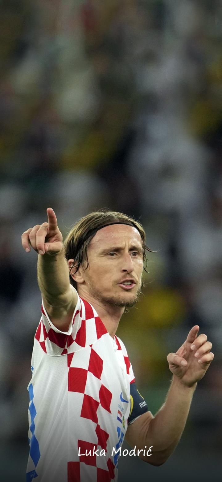 【每日足球帅图】莫德里奇手机壁纸精选03